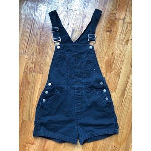 Overall shorts